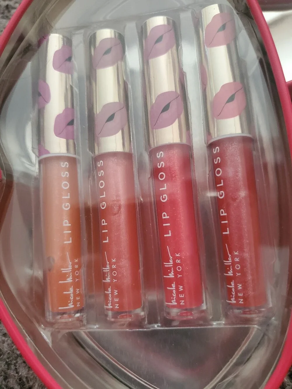Nicole Miller New York set four